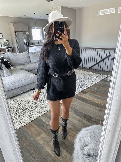 Sweater Dress And Cowboy Boots, Western Sweater Dress Outfits, Western Belts Outfit, Black Western Boots Outfit, Black Sweater Dress Outfit, All Black Outfit Casual, Western Sweaters, All Black Outfits For Women, Black Western Boots