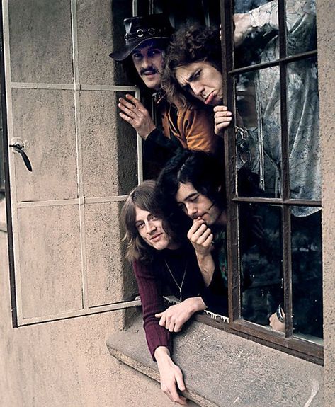 Led Zeppelin at the Chateau Marmont Nowhere Boy, Band Photoshoot, Robert Plant Led Zeppelin, The Scorpions, John Paul Jones, Band Photography, Chateau Marmont, John Bonham, Led Zep