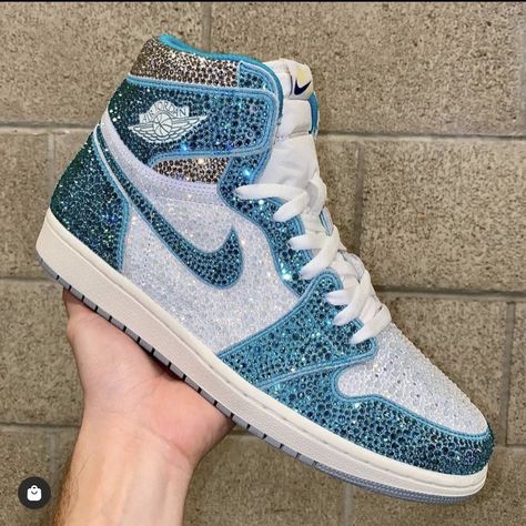 Blue Aesthetic Shoes, Bedazzled Nikes, Glitter Jordans, Cool Nike Shoes, Most Expensive Shoes, Cute Casual Shoes, Bedazzled Shoes, Casual Shoes Women Sneakers, Nike Shoes Women Fashion