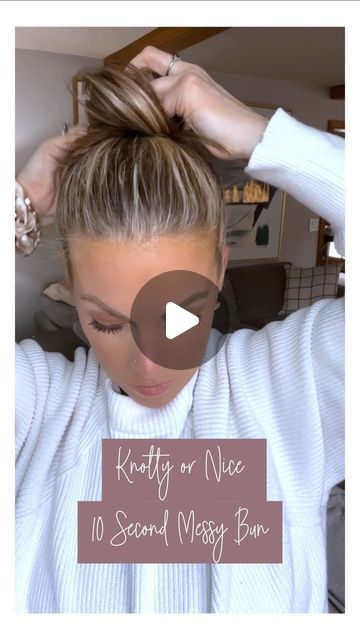 Natalie Palmer on Instagram: "Will you try this?  Double tap and save for later!🥰🫶🏼😘  *all products used and outfit will be 🔗🔗 in my bio on my Amazon Storefront or follow me on LTK!  Like and Comment🫶🏼 Follow for more tips, tricks, and hairstyles💋  #hairstyle #easyhairtutorials #hair #hairgoals #viralreel #beautytips #summerhair #longhair #nataliemwest #trending #fyp #hair #haircrush #bohostyle #heatlesshairstyle #shorts #viralshort #foryourpage #diy #volume #holidayhair #naughtyornice #10secondbun #topknot #momsofinstagram" Short Hair Top Knot, Easy Top Knot, Top Knot Tutorial, Messy Buns, Heatless Hairstyles, Hairdos For Short Hair, Hair Tutorials Easy, Like And Comment, Holiday Hairstyles