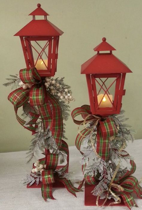 Christmas Lamp Post, Christmas Lamp, Diy Furniture For Small Spaces, Diy Apartment Furniture, Diy Baby Furniture, Furniture Small Spaces, Cat Furniture Diy, Christmas Lanterns, Diy Storage Furniture