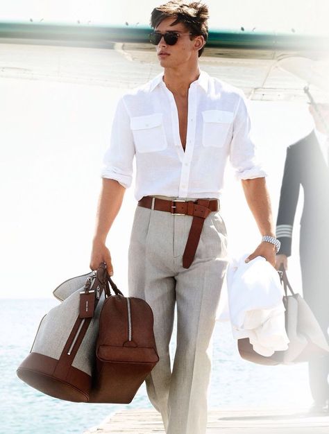 So, what defines the male old money aesthetic? In this article, I’m going to break down this classic fashion style and show you how to achieve the old money aesthetic for men and guys. Herren Style, Mens Fashion Smart, Mens Casual Dress Outfits, How To Look Handsome, Stylish Mens Outfits, Mens Casual Dress, Men Fashion Casual Outfits, Gentleman Style, Mens Casual Outfits