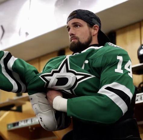 Jamie Benn, Hockey Player, Dallas Stars, Hockey Players, Hockey, Dallas, Stars, Ice Hockey Players, Ice Hockey