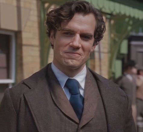 311 Likes, 5 Comments - Henry Cavill Brasil (@_henrycavillbr) on Instagram: “Bom dia 😍 #henrycavill” Sherlock Holmes 3, Mycroft Holmes, Henry Williams, Enola Holmes, Netflix Streaming, Henry Cavill, Historical Romance, Cute Actors, Downton Abbey