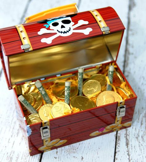 Pirate's Treasure Chest Gift Box Brought to you by BlogHer and Disney's "The Pirate Fairy", an All-New Tinker Bell Movie on Blu-ray and Digital HD Apr 1 #PirateFairy #BH #ad Treasure Box Diy, Chest Picture, Pirates Chest, Pirate Chest, Pirate Themed Birthday, Pirate Gifts, Pirate Treasure Chest, Easy Handmade Gifts, Cardboard Box Crafts