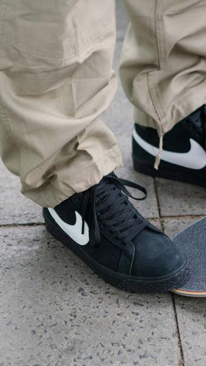 Nike Sb Skate Shoes, Nike Sb Zoom Blazer Mid Outfit, Nike Blazer Black Outfit, Blazer Mid Outfit, Nike Blazer Black, Nike Skate Shoes, Nike Sb Blazer Low, Nike Sb Zoom Blazer Mid, Skate Outfit