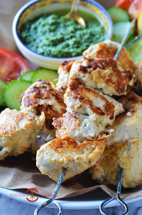 Make this super easy Chicken kabab that's ultra juicy,slathered with cream cheese & requires no oven. You can roast them in your griddle. #chickenreshmikababrecipe #chickenreshmi #chickenreshmitikka #chickenmalaitikka #chickenmalaikabab #chickenmalaiboti #chickenkabobsonthegrill #chickenkabobsintheoven Chicken Reshmi Kabab Recipe, Chicken Reshmi Kabab, Reshmi Kabab Recipe, Nonveg Recipe, Reshmi Kabab, Chicken Malai Tikka, Mughlai Chicken, Easy Indian Food, Malai Tikka