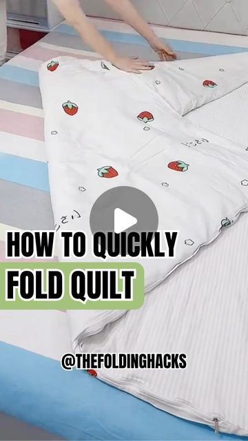 Comforter Folding Hacks, How To Fold Blankets For Display, How To Fold Blankets To Save Space, Folding Blankets To Save Space, Shoes Tutorial, Baby Shoes Tutorial, Folding Hacks, Bedroom Hacks, Thick Blanket