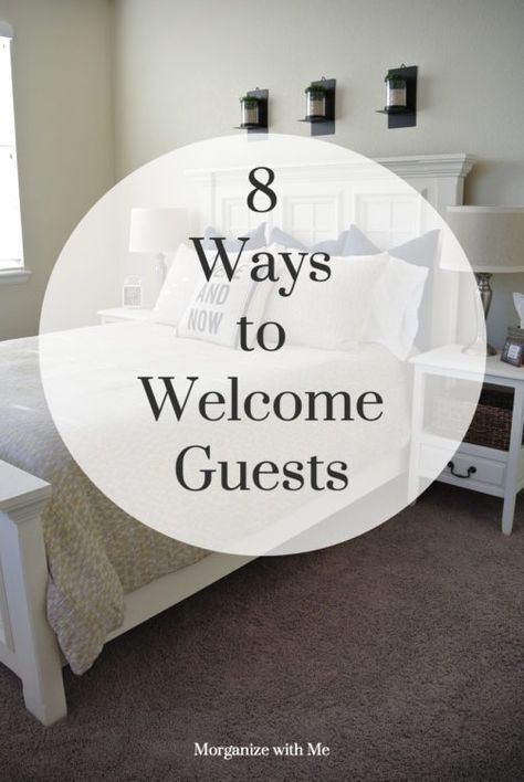 Guest Room Baskets, Guest Welcome Baskets, Wifi Password Printable, Guest Bedroom Inspiration, Guests Room, Cozy Guest Rooms, Small Space Hacks, Snack Station, Welcome Baskets