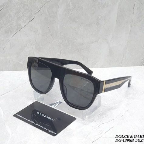 DM for price Shades Glasses, Trendy Shades, Black Glasses, Smart Glasses, Luxury Eyewear, Chic Accessories, Eye Glasses, Gold Accents, White Frame