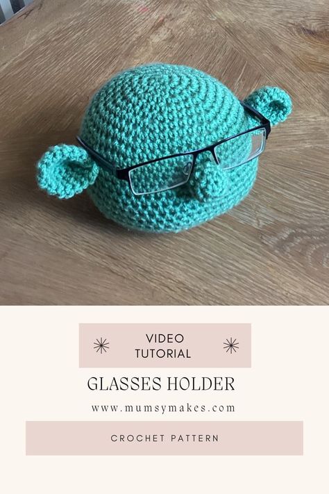 Crochet For Men Gift Boyfriends, Crocheted Fathers Day Gifts, Beginner Crochet Projects For Men, Crochet Gift Idea For Boyfriend, Fathers Day Crochet Patterns, Crochet Glasses Holder Pattern, Useful Crochet Projects For Men, Crochet Ideas For Father’s Day, Crochet For Grandpa Gift Ideas