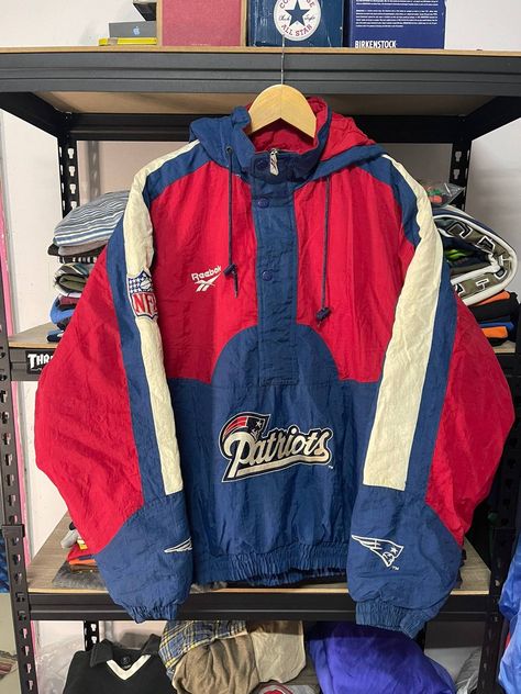 Vintage Vintage 90s Patriots Jacket Pro Line NFL Hoddies Outfits Men, Vintage Jacket Outfit, 90s Night, Hoddies Outfits, 90s Leather Jacket, 90s Sportswear, 90s Art, Vintage Outfits 90s, Nfl Vintage