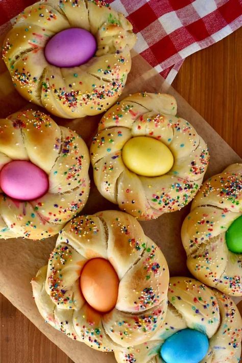 Pane di Pasqua | Italian Easter Bread - This Italian Kitchen Italian Easter Recipes, Festive Bread, Bread Without Yeast, Easter Bread Recipe, Italian Easter Bread, Italian Easter, Easter Bread, Italian Cookies, Italian Kitchen