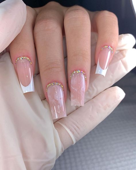 Creating beautiful and glamorous birthday nails can involve a combination sparkles, glitter and sophisticated nail art. Nails Francesa, Glamorous Birthday, Ballerina Acrylic Nails, Nail Academy, Sassy Nails, Ombre Acrylic Nails, Baby Nails, Grunge Nails, Glamorous Nails