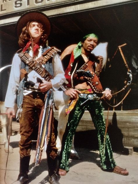 Jimi Hendrix and Mitch Mitchell Jimi Hendrix Style, 70's Art, Jimi Hendrix Guitar, Mitch Mitchell, Jimmy Hendrix, Metal Horns, Jimi Hendrix Experience, Celebrity Culture, Blues Guitar