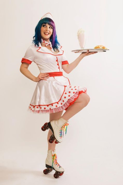 Waitress On Roller Skates, Cafe Pose Reference, Rollerblade Poses, Waiter Pose References, Retro Waitress, Diner Outfits, Diner Waitress, Waitress Outfit, Diner Aesthetic