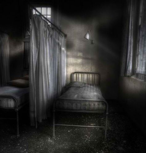 . Urban Decay Photography, Haunted Asylums, Mental Asylum, Insane Asylum, Abandoned Asylums, Psychiatric Hospital, Abandoned Hospital, Hospital Room, Mental Hospital