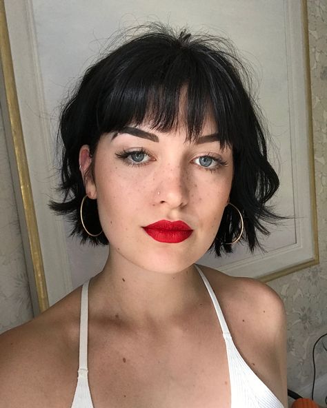 These 20 Long Pixie Cuts Scream Cool Girl Chic Pixie Cut With Long Bangs, Mom Haircut, Long Pixie Cut, Mom Haircuts, Longer Pixie Haircut, Long Pixie Hairstyles, Shaggy Short Hair, Pixie Cut With Bangs, Girls Short Haircuts