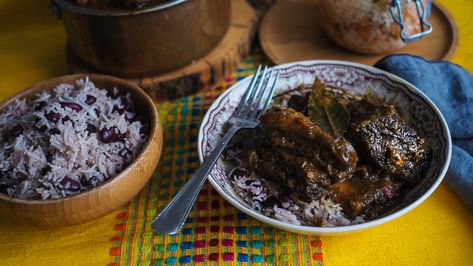 Jamaican Jerk Beef Short Ribs, Rice With Kidney Beans, Curry Jamaican, Tender Beef Short Ribs, Jerk Recipes, Jamaican Rice And Peas, Jamaican Patties, Jerk Recipe, Jamaican Rice