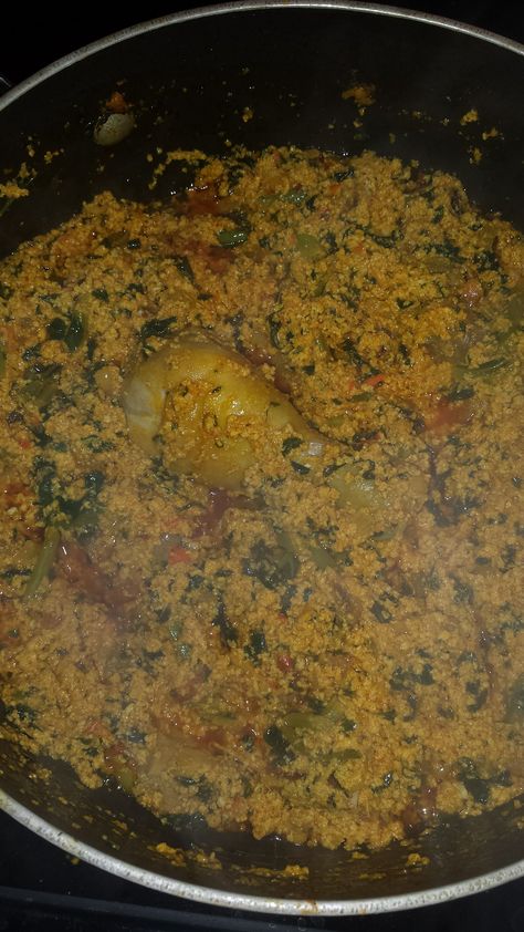 Nigerian Picnic, Egusi Soup Nigerian Food, Hospital Snap, Nigeria Celebrities, Nigerian Soup, Nigerian Dishes, Egusi Soup, Earth Food, Picnic Date Food