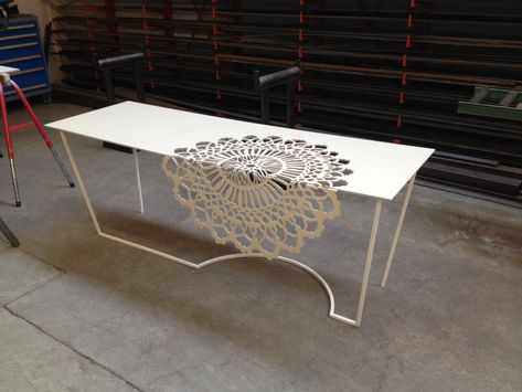 Tabel made in aluminium and linolium, laser cut. designede to look like lace. Laser Cut Furniture, Metal Sheet Design, Laser Cut Aluminum, Iron Table Legs, Industrial Style Furniture, Cnc Furniture, Laser Cut Steel, Furniture Design Chair, Living Room Console