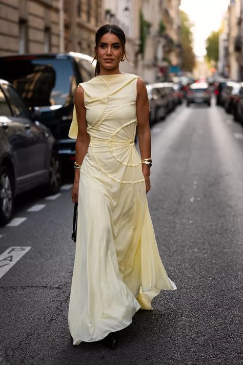 Pale Yellow Wedding Guest Dress, Pale Yellow Wedding Dress, Butter Yellow Bridesmaid Dresses, Butter Yellow Dress, Yellow Ball Dress, Pale Yellow Outfit, Pale Yellow Wedding Theme, Butter Yellow Wedding, Yellow Ball Dresses