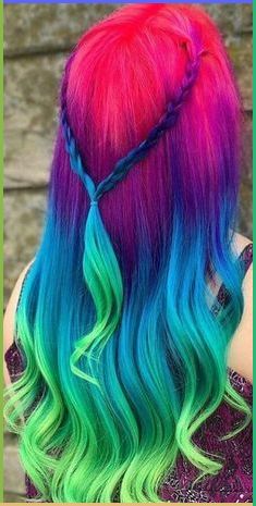 Cute Hairstyles Colored Hair, Fashion Colored Hair, Rainbow Colored Hair, Crazy Hair Dye Ideas For Short Hair, Stripe Hair Color, Sunset Hair Color Ombre, Crazy Color Hair Ideas, Short Colored Hair, Vivid Hair Color Ideas