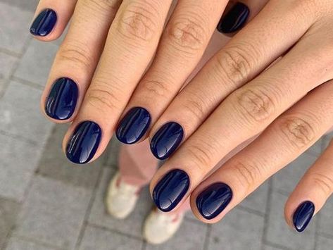 Dark Blue Oval Acrylic Nails, Navy Blue Nails Short, Dark Purple Nails, Bright Pink Nails, Her Nails, Minimalist Nails, Dream Nails, Matte Nails, Purple Nails