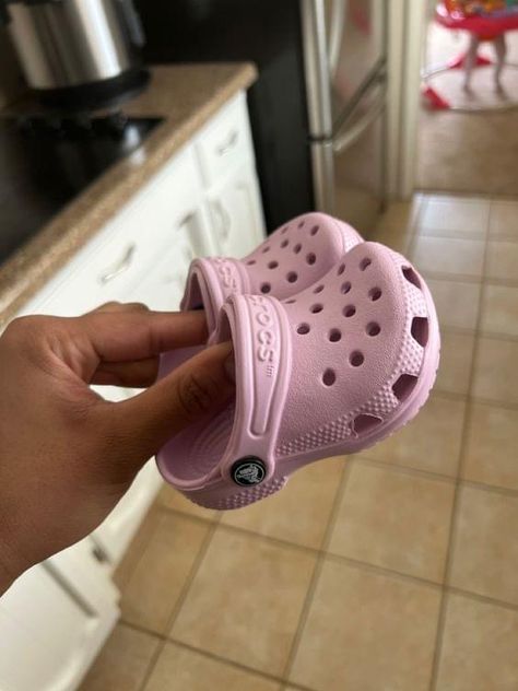 Baby Nike Outfits, Baby Crocs Shoes, Baby Pink Crocs, Pink Crocs, Hello Kitty Baby, Wanting A Baby, Baby Necessities, Baby Fits