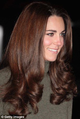 Kate Middleton: Duchess of Cambridge's low key visit to Centrepoint homeless shelter Warm Brown Hair, Chestnut Brown Hair, Kate Middleton Hair, Chestnut Hair, Chestnut Hair Color, Chocolate Brown Hair Color, Chocolate Brown Hair, Princess Catherine, Lion Mane