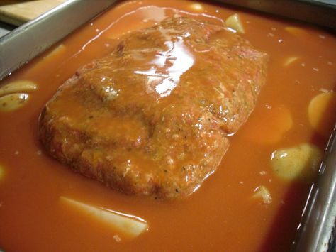 Comfy Cuisine: Grandma's Tomato Soup Meatloaf Gravy For Meatloaf, Tomato Soup Meatloaf, Dairy Free Tomato Soup, Canned Tomato Recipes, Peppered Bacon, Basic Meatloaf, Best Tomato Soup, Good Meatloaf Recipe, Classic Meatloaf