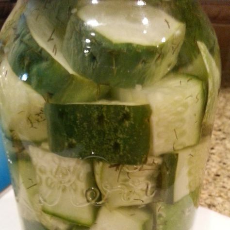 Amish Sweet Dill Pickles – Adventures in Pickling Vol. 3 – Five Star Recipe Sweet Garlic Dill Pickle Recipe, Sweet And Sour Pickles Recipe, Canning Sweet Pickles, Sweet Dill Pickles, Pickles Homemade Easy, Easy Dill Pickles, Pickles Cucumbers, Pickled Sweet Peppers, Sweet Pickles Recipe