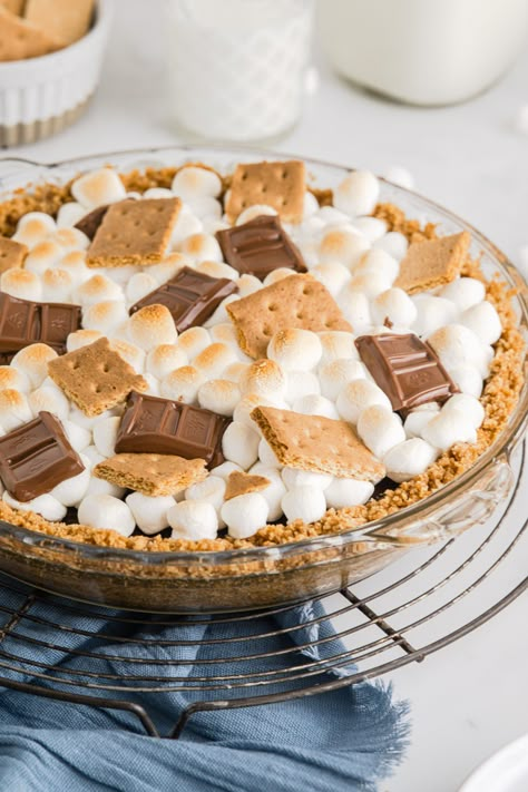 Apple Crumb Pie Recipe, Homemade Smores, Cookie Dough Pie, Smores Pie, No Bake Lemon Cheesecake, Cream Crackers, Comfort Desserts, Chocolate Cream Pie, Time Time