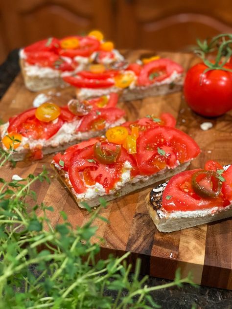 Tomato and Goat Cheese Bruschetta Goat Cheese Tomato, Goat Cheese Bruschetta, Tomato And Goat Cheese, Cheese Bruschetta, Entertaining Hacks, Goat Cheese Crostini, Impressive Appetizers, Cheese Tomato, Tomato Bruschetta