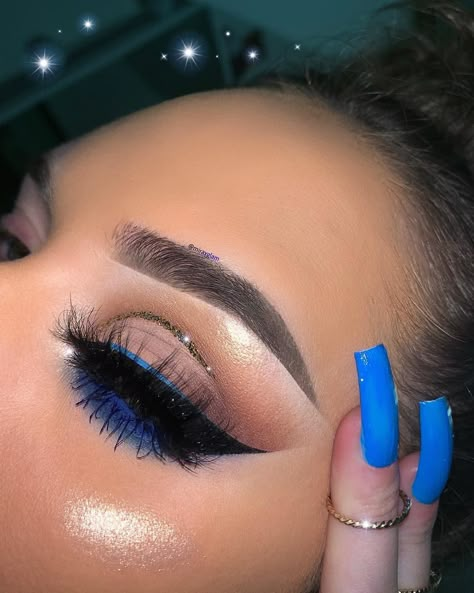 Royal Blue Smokey Eye Make Up, Royal Blue And Sliver Makeup, Easy Royal Blue Eye Makeup, Blue Bottom Liner Makeup, Royal Blue Eyeshadow Looks For Quince, Dark Blue Prom Makeup Looks, Royal Blue Eye Makeup Prom, Simple Navy Blue Makeup Looks, Black And Blue Makeup Looks