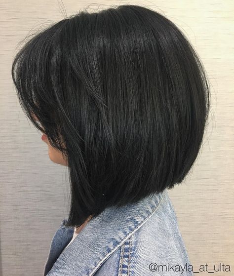 Medium Bob With Layers, Bob Pendek, Κούρεμα Bob, Layered Bob Short, Layered Bob Haircuts, Layered Bobs, Modern Haircuts, Long Bob Haircuts, Layered Bob Hairstyles