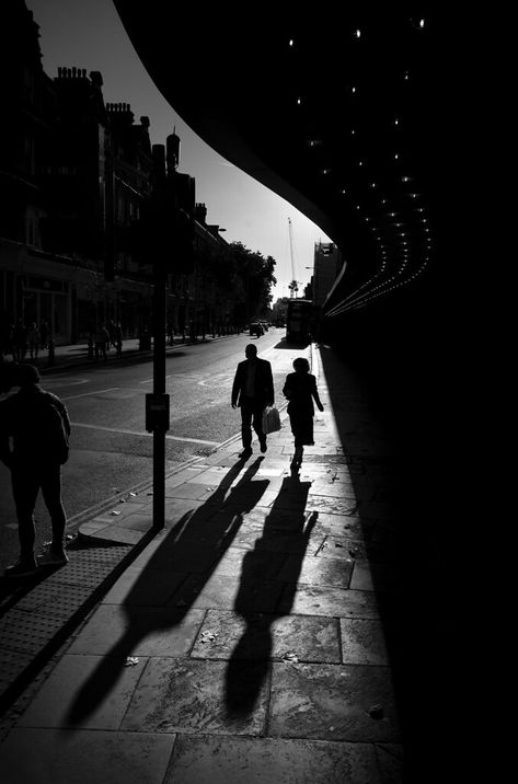 Black And White Shadow Photography, Alan Schaller Photography, High Contrast Black And White Photos, Alan Schaller, Contrast Photos, Symmetry Photography, High Contrast Photography, Photo Contrast, Light And Shadow Photography