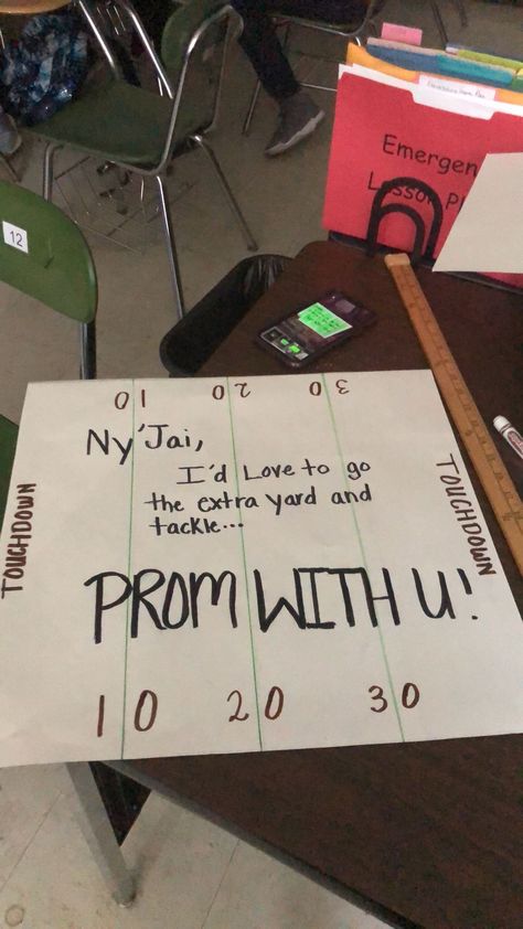 Football Theme Homecoming Proposal, Prom Posals Ideas Football, Football Themed Hoco Proposals, Football Dance Proposal, Football Promposal For Him, Hoco Proposals Ideas Football, Twirp Proposals, Hoco Promposal, Football Proposal