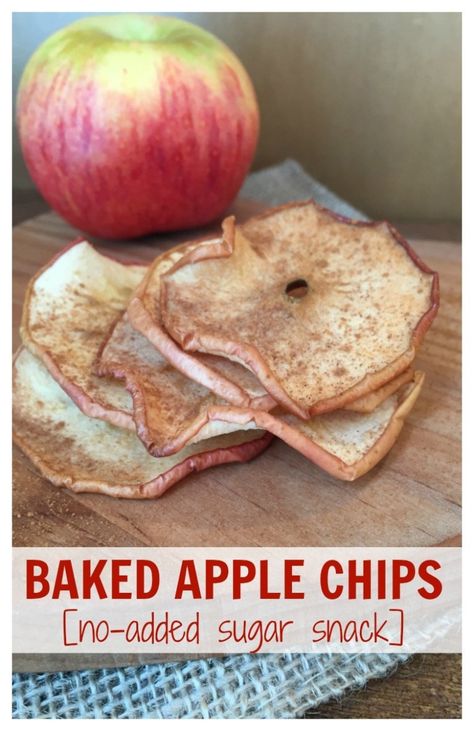 Baked Apple Chips Recipe, Baked Apple Chips, Cinnamon Apple Chips Baked, Oven Baked Apple, Apple Chips Recipe, Cinnamon Apple Chips, Apple Chips Baked, Weight Watchers Snack Recipes, Toddler Recipes