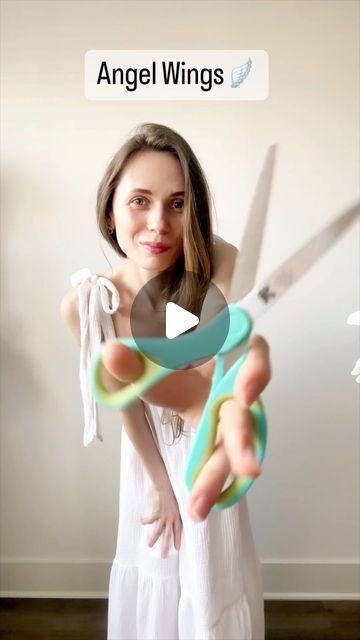 DIY & Tutorials Giant Flowers | Alina Zadorozhna on Instagram: "Easy way Tutorial how to make Angel Wings soon!🪽🪽🪽

✅Subscribe to be sure you won’t miss it!🥰

#wings #whitewings #fairywings #silkwing #angelwings #foamwings #victoriassecret #victoriasecrets #victoriasecretfashionshow #victoriassecretangel #victoriassecretwings #victoriassecretmodel #giantwings" How To Make Victoria Secret Wings, How To Make Angel Wings Diy Tutorials, Diy Angel Wings Easy, Angel Wings Easy, Make Angel Wings, Angel Wings Diy, Wings Diy, Diy Angel Wings, Victoria's Secret Angel