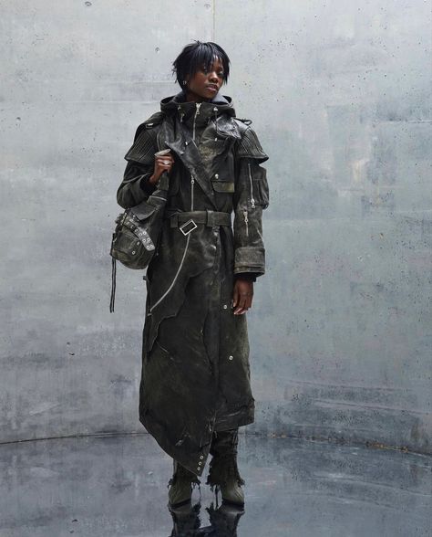 Post Apocalyptic Fashion Runway, Dystopian Men Aesthetic, Industrial Style Fashion, Industrial Aesthetic Fashion, Dieselpunk Outfit, Industrial Outfit, Fantasy Streetwear, Dystopian Aesthetic Clothes, Demon Fashion