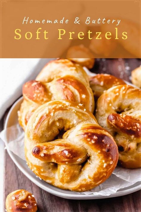 Baking Snacks, Pretzel Dough, Soft Pretzel Recipe, Peanut Butter Muffins, Baking Soda Bath, Homemade Pretzels, Homemade Soft Pretzels, Pretzels Recipe, Fun Baking