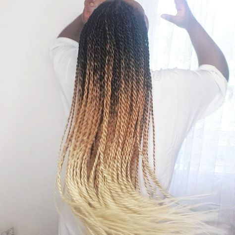 Senegalese Twist Ombre, Ombre Twists Black Women, Ombre Twists Senegalese, Ombre Twist Braids, Ombre Twists, Ombre Senegalese Twist, Ombré Braids, Box Braids Long, Ombre Twist