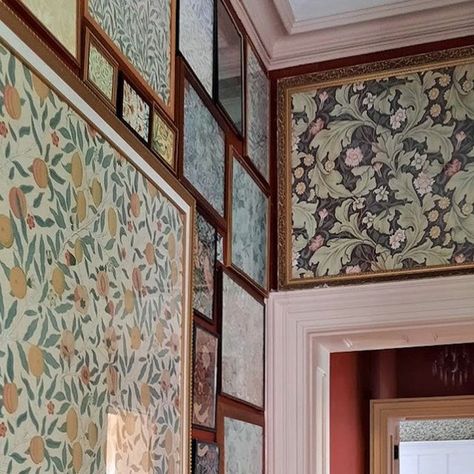 ☘️ Tim and Daniel on Instagram: "The 'Mostly Morris' Corridor. With a glimpse of the craft room/spare bedroom beyond, which isn't a room I've shared very much on IG, even though it has rather nice Arts and Crafts style panelling (which D and I made) and a William Morris wallpaper. Truth is, it is a bit of a dumping ground. But I am going to make an effort to get it looking more presentable in the coming weeks. Another small project is to wallpaper that bit of plain red wall - I am craving something a bit lighter and prettier.  #patternlover #patternlovers #eccentrichome #gallerywalldecor #gallerywallgoals #williammorris #wmorrisandco #morriswallpaper #williammorriswallpaper #colorfulhome #colorfulhomedecor #victorianhouse #vintagehomedecor #oldhousecharm #corridor #hallwaydecor #hallwayins Wallpaper Panelling Ideas, Arts And Craft Interior, British Arts And Crafts Interiors, William Morris Interior Arts And Crafts, Arts And Crafts Interior Design Bedroom, Arts And Crafts Movement Interior, Arts And Crafts Bedroom, Suffolk House, Bathroom Things