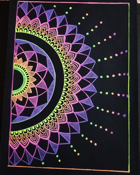 Marker Doodles Sketchbooks, Simple Mandala Design Easy, Scratch Book Art, Mandala Art On Black Paper, Scratch Art Designs, Mandala Art Colorful, Scratch Paper Art, Gel Pen Art, Half Mandala