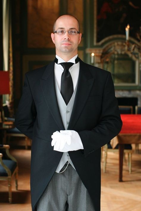 Butler Outfit, Butler Service, Hotel Uniform, Hotel Staff, Grand Hotel, Luxury Life, Black Tie, Luxury Lifestyle, Suit Jacket