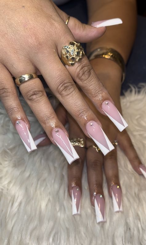 Short V Tip Acrylic Nails, Long Pink French Tip Nails With Rhinestones, Pink V Tip Acrylic Nails, Pink French V Tip Nails, White French Tip Nails With Bling, White V French Tip Nails With Design, V French Tip With Rhinestones, Pink French Tip Acrylic Nails With Rhinestone, V Shape Acrylic Nails