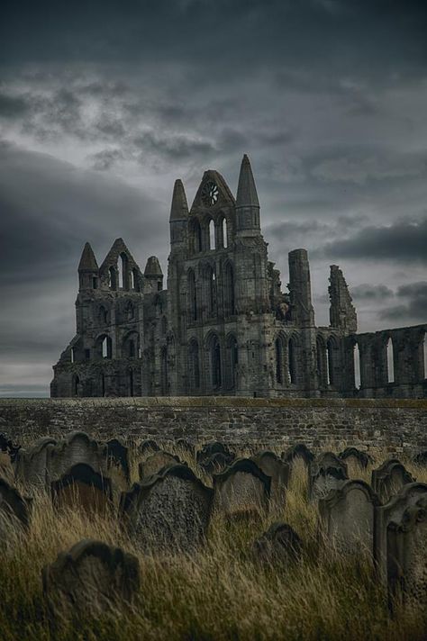 Whitby Abbey Vampire Spells, Whitby Abbey, Bram Stoker's Dracula, Emily Bronte, Castle Ruins, Beaux Villages, Destination Voyage, Public Domain Images, Tombstone