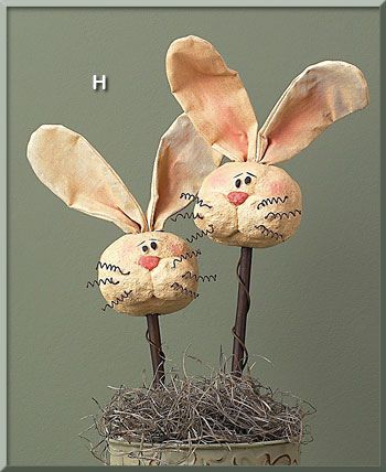 Primitive Spring Decor, Primitive Easter Decor, Bed Spring Crafts, Country Photos, Country Easter, Primitive Easter, Easter Wood Crafts, Easter Craft Decorations, Spring Easter Crafts