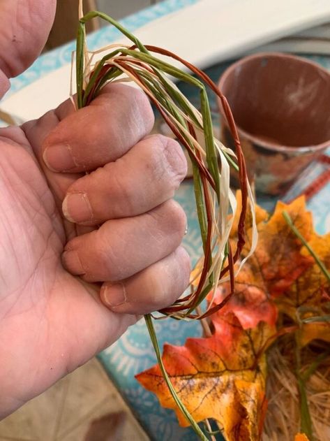 I came across two small galvanized buckets. I had a few mini pumpkins and some really pretty fall napkins. So I decided to marry all these items together!Let’s get started… I started by painting each bucket white. It took two coats to make them nice. I painted it white just so everything else I put on will be vibrant without the silver peaking through. I painted the larger bucket a very pretty shade of chalk paint green. I plan to decoupage both buckets using the napkins. But on… Small Tin Bucket Ideas, Metal Bucket Centerpieces, Tin Bucket Crafts, Pumpkin Bucket Decor, Chalk Paint Green, Painted Galvanized Buckets, Bucket Centerpiece, Bucket Crafts, Bucket Decor